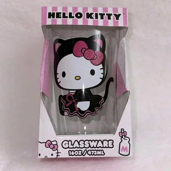 Viral Hello Kitty Halloween Glitter Bow Pink Glassware Cup NEW Tik Tok Sparkle - Picture 1 of 11